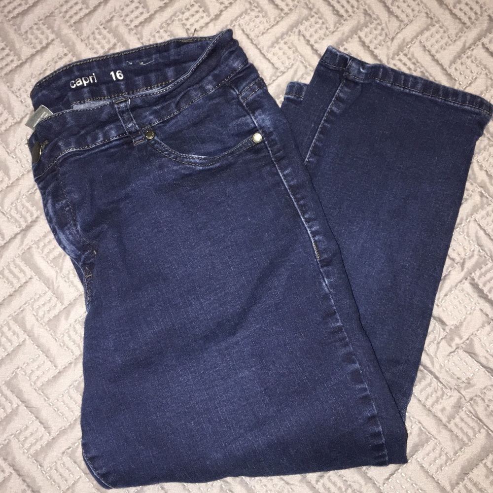 Avenue Denim Capri, 16 Dark Wash
